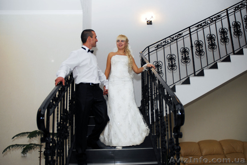 свадебное платье коллекция 2011 Франция не дорого - <ro>Изображение</ro><ru>Изображение</ru> #1, <ru>Объявление</ru> #469472