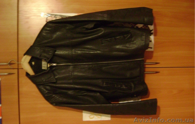 Продаю женскую кожаную куртку - <ro>Изображение</ro><ru>Изображение</ru> #1, <ru>Объявление</ru> #553988