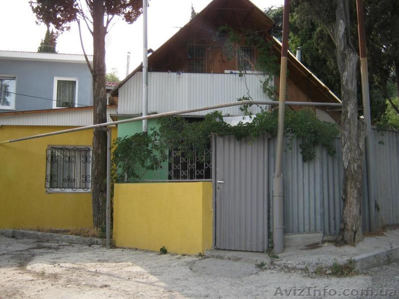 Сдается двухэтажный домик для семейного отдыха в г. Ялта, пос. Отрадное - <ro>Изображение</ro><ru>Изображение</ru> #1, <ru>Объявление</ru> #900077