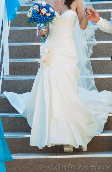 свадебное платье размер 44-46 - <ro>Изображение</ro><ru>Изображение</ru> #1, <ru>Объявление</ru> #955774