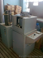 Машина Выдува пет тары - <ro>Изображение</ro><ru>Изображение</ru> #1, <ru>Объявление</ru> #230213