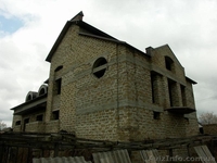 продается дом-недострой в центрадбной части города - <ro>Изображение</ro><ru>Изображение</ru> #1, <ru>Объявление</ru> #761364