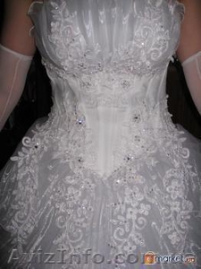 Великолепное свадебное платье - <ro>Изображение</ro><ru>Изображение</ru> #2, <ru>Объявление</ru> #42175