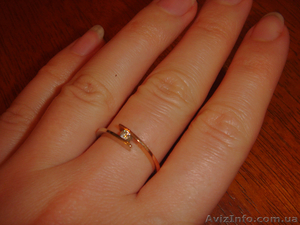 Продам золотое кольцо с бриллиантом - <ro>Изображение</ro><ru>Изображение</ru> #3, <ru>Объявление</ru> #500381