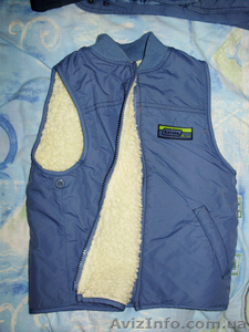 Продам зимний комплект мал на 3-4 года (куртка комбез жилет) - <ro>Изображение</ro><ru>Изображение</ru> #1, <ru>Объявление</ru> #803766