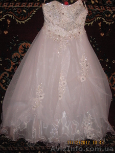 Новое свадебное платье+подарок - <ro>Изображение</ro><ru>Изображение</ru> #1, <ru>Объявление</ru> #809070