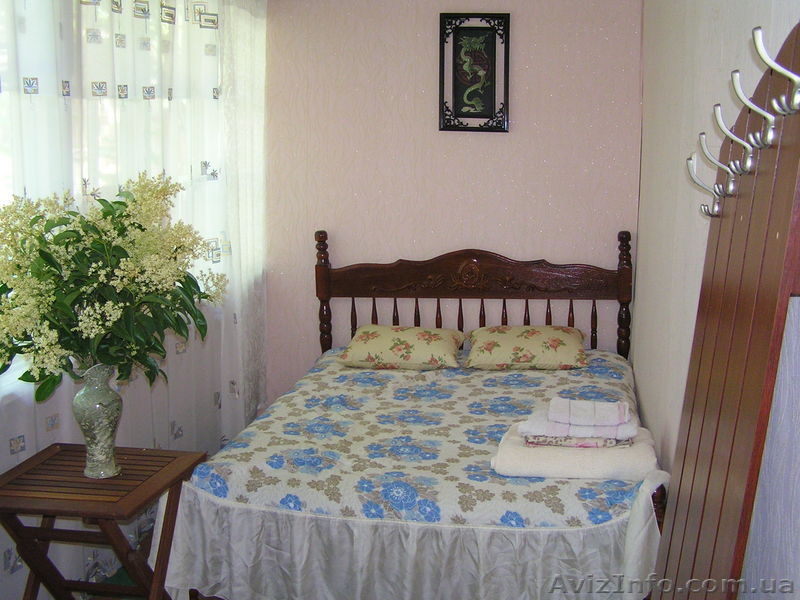 Аренда жилья посуточно Ялта квартира-56кв.мЦентр-вещевой рынок - <ro>Изображение</ro><ru>Изображение</ru> #2, <ru>Объявление</ru> #14243