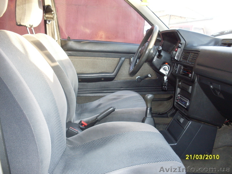 срочно продам автомобиль MAZDA 323 - <ro>Изображение</ro><ru>Изображение</ru> #3, <ru>Объявление</ru> #16243