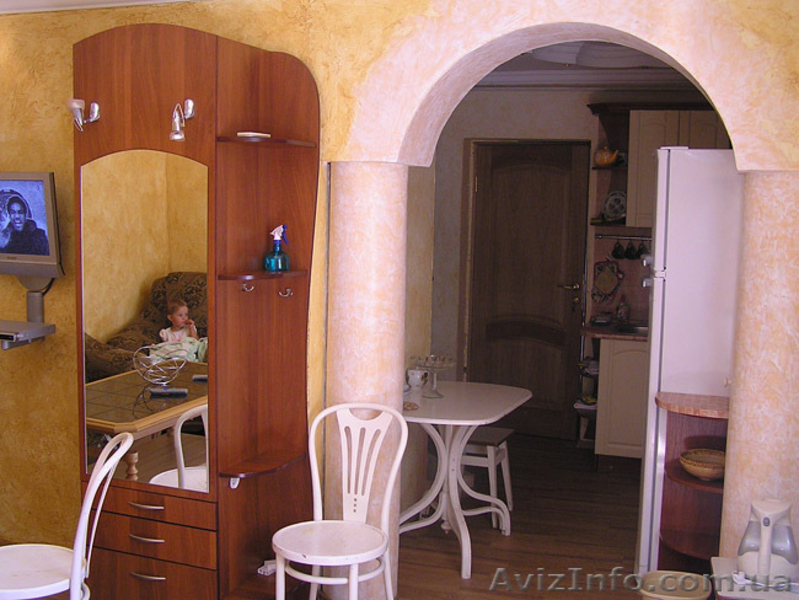 Аренда жилья посуточно Ялта квартира-56кв.мЦентр-вещевой рынок - <ro>Изображение</ro><ru>Изображение</ru> #4, <ru>Объявление</ru> #14243