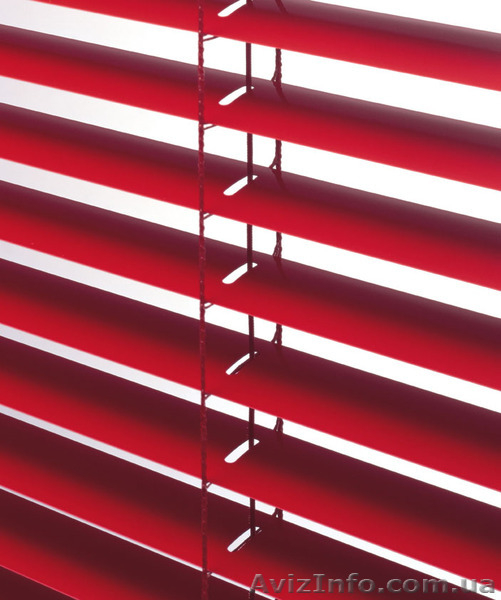 Жалюзи на струне, удачное изобретение для окон с поворотно-откидной створкой. Ст - <ro>Изображение</ro><ru>Изображение</ru> #1, <ru>Объявление</ru> #301948
