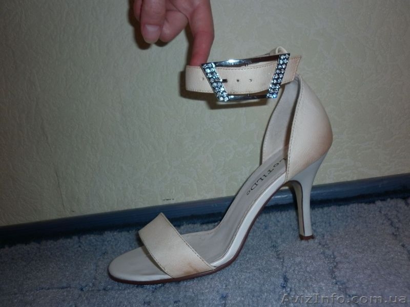 Босоножки в отличном состоянии - <ro>Изображение</ro><ru>Изображение</ru> #1, <ru>Объявление</ru> #306233
