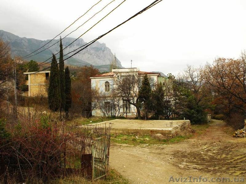 Продается участок в Алупке, 1 км от моря - Крым - <ro>Изображение</ro><ru>Изображение</ru> #1, <ru>Объявление</ru> #592500