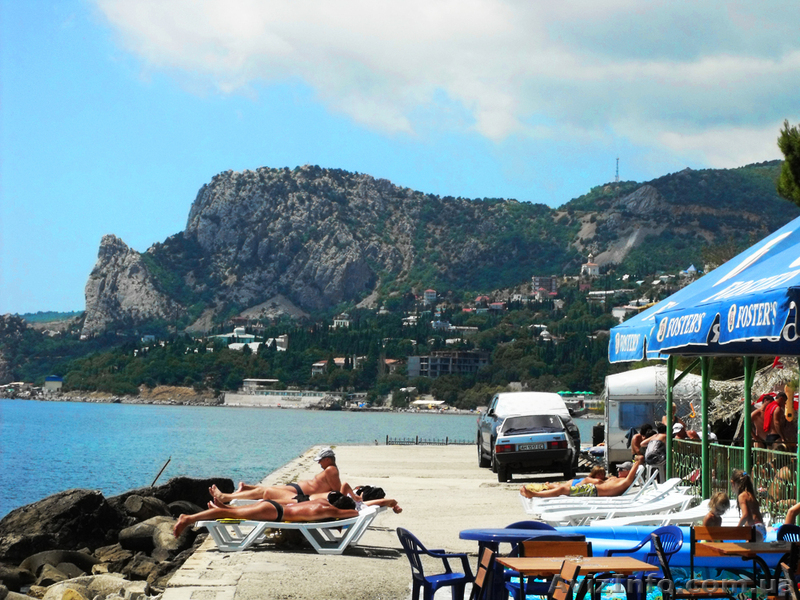 Продается квартира-апартамент в Алупке, 200 метров от моря - Крым - <ro>Изображение</ro><ru>Изображение</ru> #1, <ru>Объявление</ru> #592467