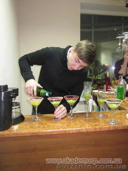 Курсы Бармен-официант ресторана в Симферополе. Работа для выпускников. - <ro>Изображение</ro><ru>Изображение</ru> #7, <ru>Объявление</ru> #710175