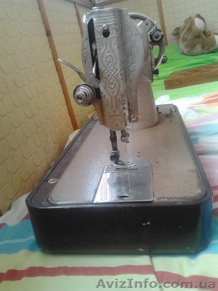 Ручная настольная швейная машинка СССР - <ro>Изображение</ro><ru>Изображение</ru> #2, <ru>Объявление</ru> #949584