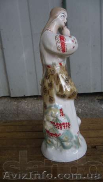 Фарфоровая статуэтка "девушка с рябиной" - <ro>Изображение</ro><ru>Изображение</ru> #2, <ru>Объявление</ru> #1019370