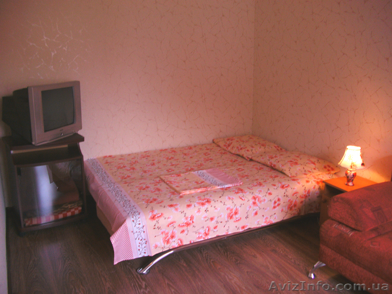 Сдаю домик в Севастополе, посуточно, с удобствами, интернет Wi-Fi - <ro>Изображение</ro><ru>Изображение</ru> #2, <ru>Объявление</ru> #1062745