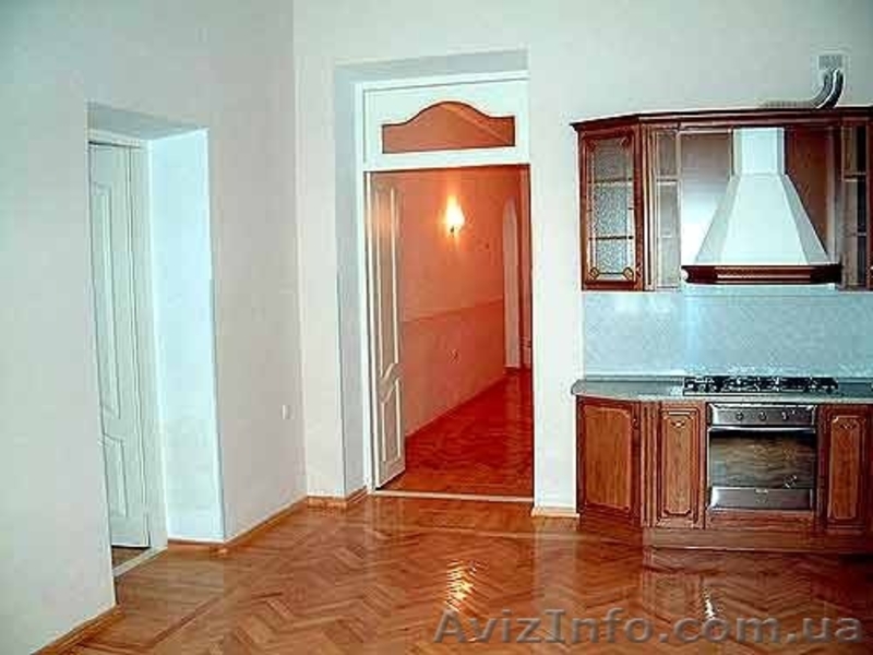 Продажа уникального здания в центре Ялты с участком 31 сотка. - <ro>Изображение</ro><ru>Изображение</ru> #9, <ru>Объявление</ru> #1273656