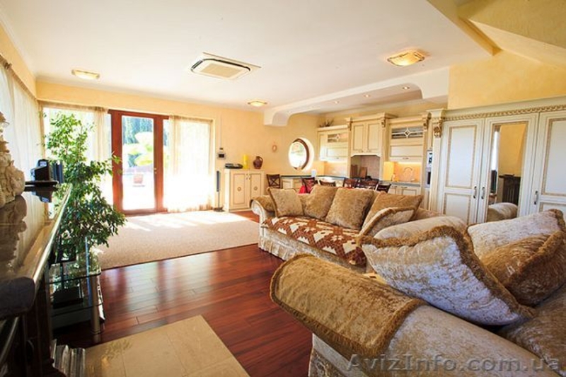 Продается дом 270м2 в Ялте (Ореанда) - <ro>Изображение</ro><ru>Изображение</ru> #4, <ru>Объявление</ru> #1327649