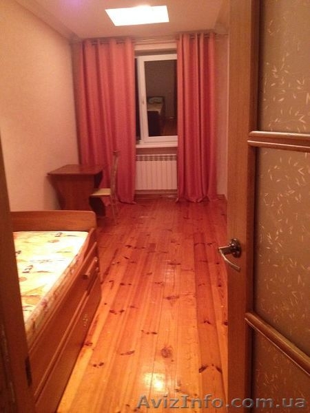 Продается 3ккв. улучшенной планировки в Ялте - <ro>Изображение</ro><ru>Изображение</ru> #3, <ru>Объявление</ru> #1352421